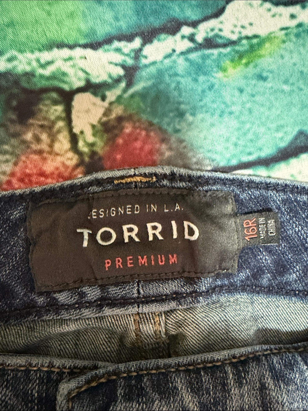 torrid Dark Blue Skinny Jeans plus size 16R - Picture 4 of 10